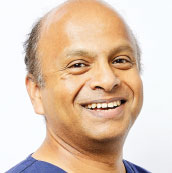 Dr Balaji Rajamani<br>Advanced  Dentist<br>BDS DipImpDent RCS(Eng) (Advanced Certificate), MSc Dental Implantology